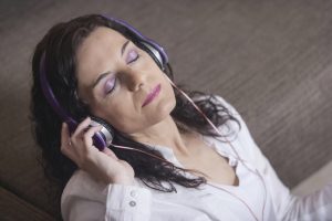 Music therapy reduces depression, menopausal symptoms